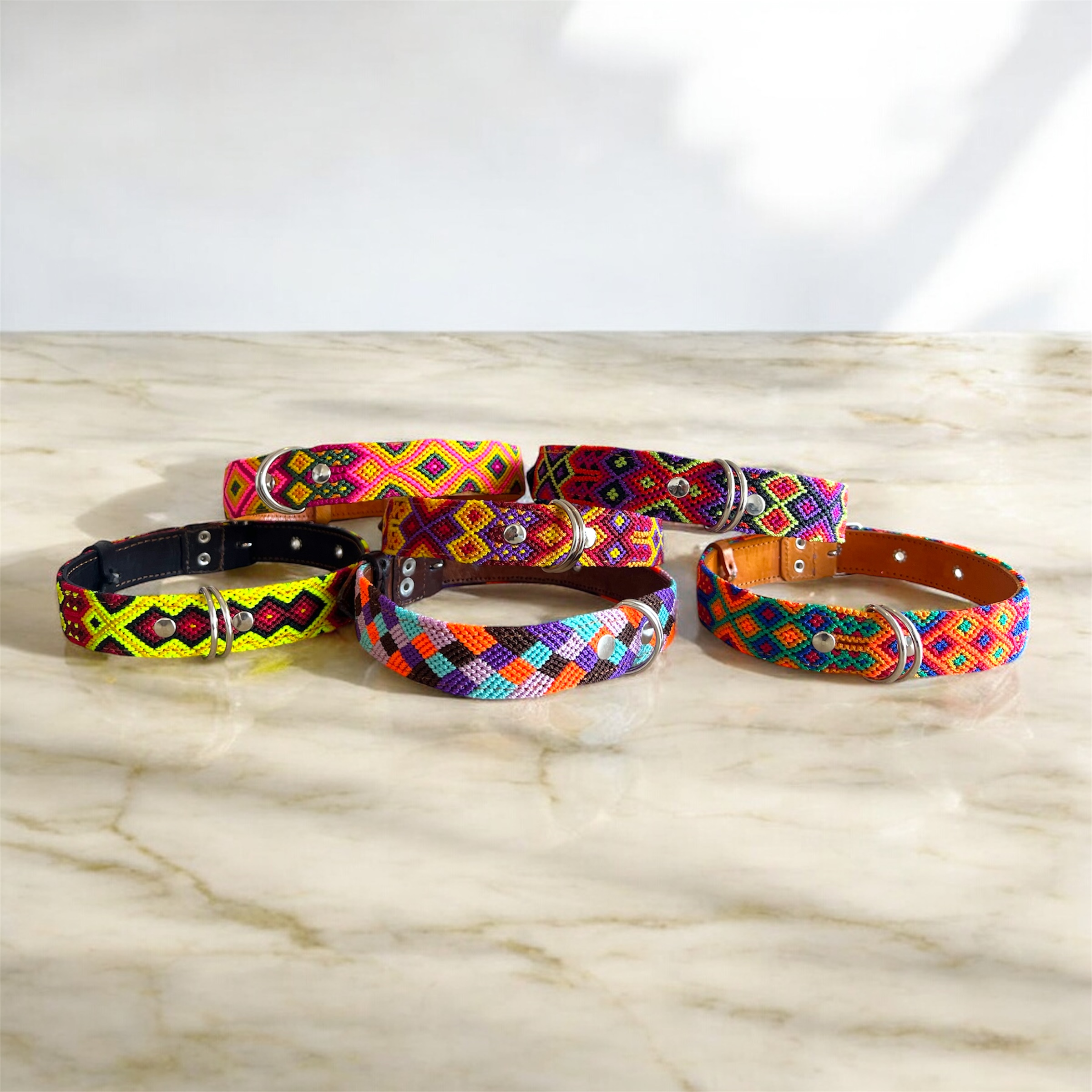 Collier tissé pour chien 55 cm.